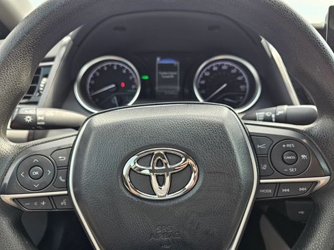 Used 2023 Toyota Camry LE w/ Convenience Package FWD image 11
