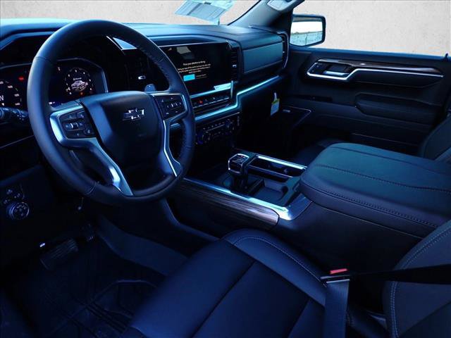New 2026 Chevrolet Silverado 1500 RST w/ Redline Edition AWD/4WD image 10