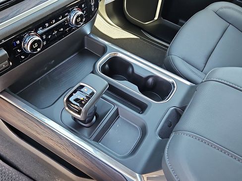 New 2026 GMC Sierra 1500 SLT image 20