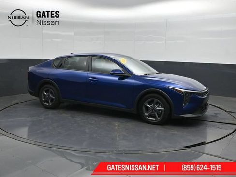 Used 2025 Kia K4 FWD image 1