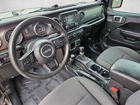 Used 2018 Jeep Wrangler Unlimited Sport image 13