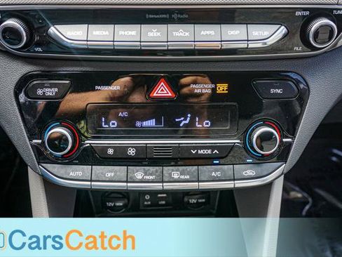 Used 2019 Hyundai Ioniq Blue FWD image 23