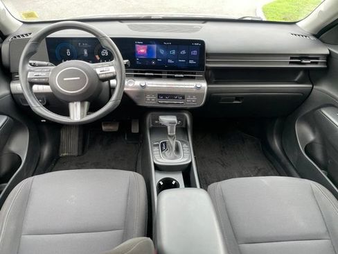Used 2024 Hyundai Kona SEL AWD/4WD image 11