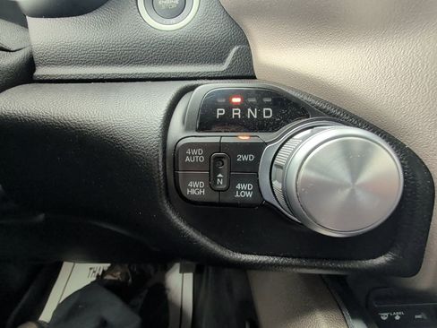 Used 2019 RAM 1500 Laramie image 21