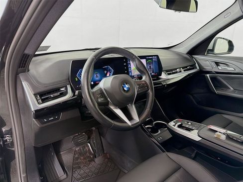Used 2024 BMW X1 xDrive28i AWD/4WD image 9