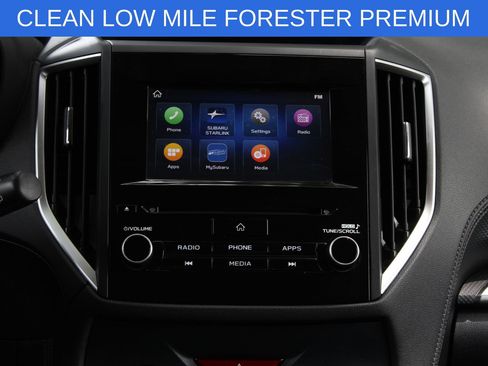 Used 2020 Subaru Forester Premium AWD/4WD image 17