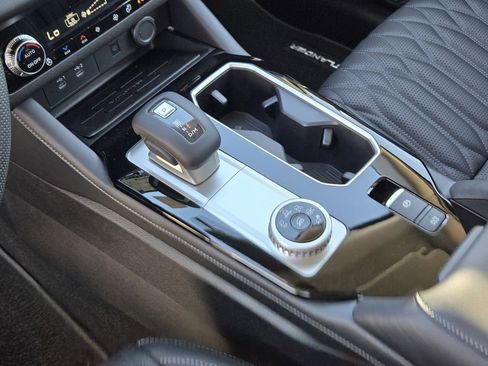 New 2026 Mitsubishi Outlander SEL image 16