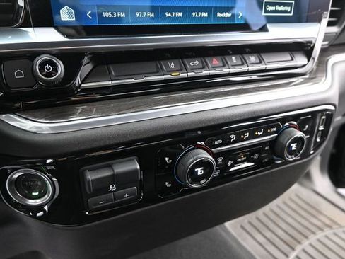 Used 2024 Chevrolet Silverado 2500 LTZ image 33