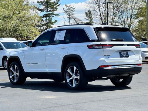 Used 2023 Jeep Grand Cherokee 4WD 4xe image 5