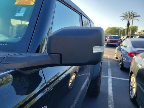 Used 2023 Ford Bronco Wildtrak image 5