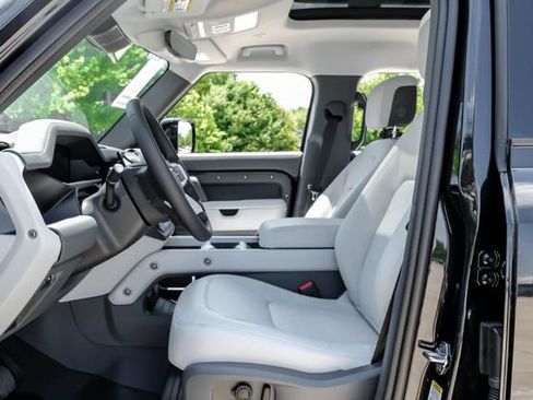 New 2026 Land Rover Defender 110 S AWD/4WD image 3