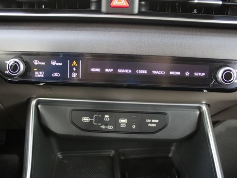 New 2026 Kia Carnival EX FWD image 46