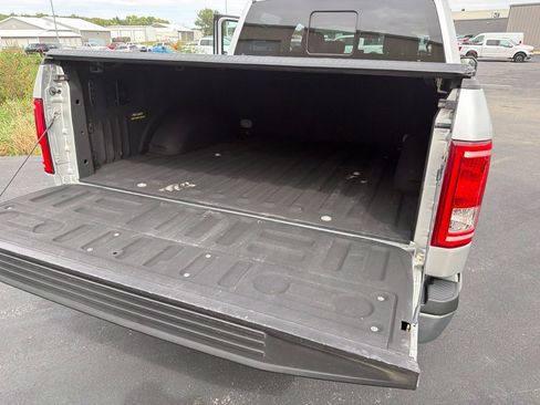 Used 2015 Ford F150 XLT w/ Equipment Group 302A Luxury AWD/4WD image 14