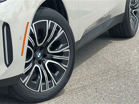 New 2026 BMW X3 xDrive30 image 3