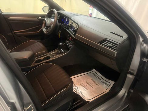 Certified 2022 Volkswagen Jetta Sport image 27