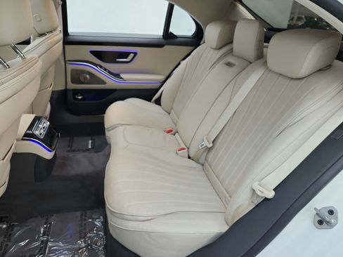 Certified 2023 Mercedes-Benz S 500 4MATIC image 13