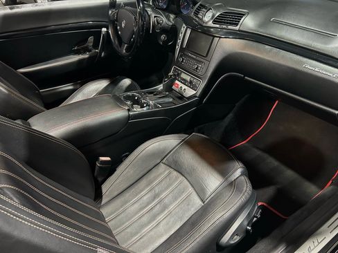 Used 2011 Maserati GranTurismo Convertible RWD image 22