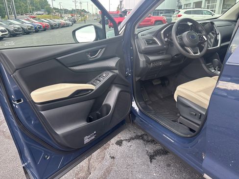 New 2025 Subaru Ascent Premium image 9