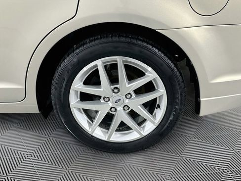 Used 2010 Ford Fusion SEL FWD image 26