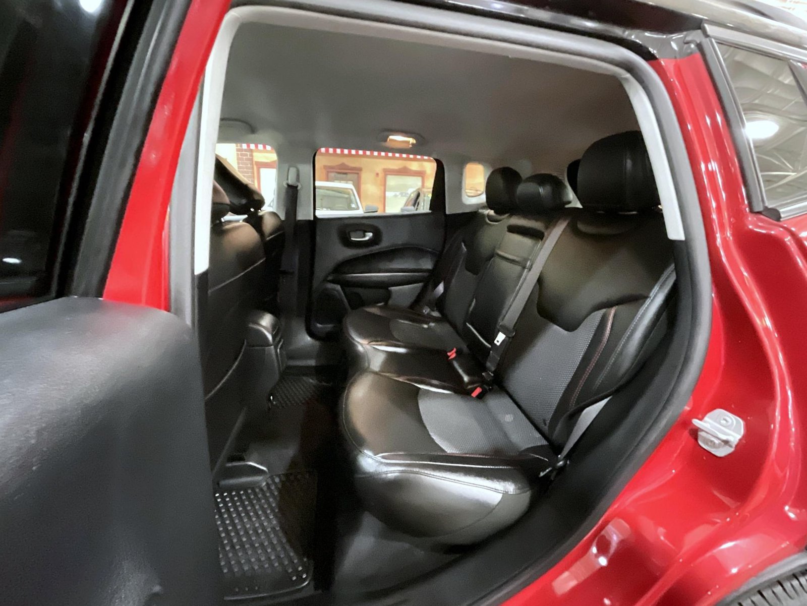 Used 2019 Jeep Compass Trailhawk w/ Cold Weather Group AWD/4WD image 19