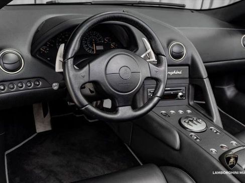 Used 2006 Lamborghini Murcielago Roadster AWD/4WD image 46