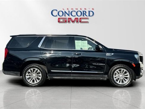 Used 2021 GMC Yukon SLT image 3