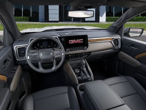 New 2026 GMC Canyon Denali AWD/4WD image 15