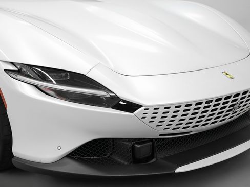 Certified 2024 Ferrari Roma Spider image 5