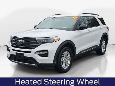 Used 2021 Ford Explorer XLT w/ Equipment Group 202A image 9
