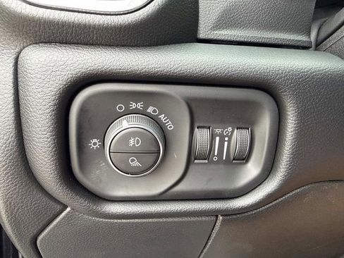 New 2026 RAM 3500 Laramie AWD/4WD image 34