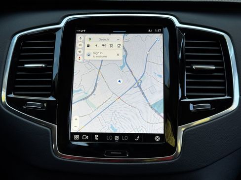 Used 2023 Volvo XC90 T8 Ultimate w/ Protection Package Premier image 30