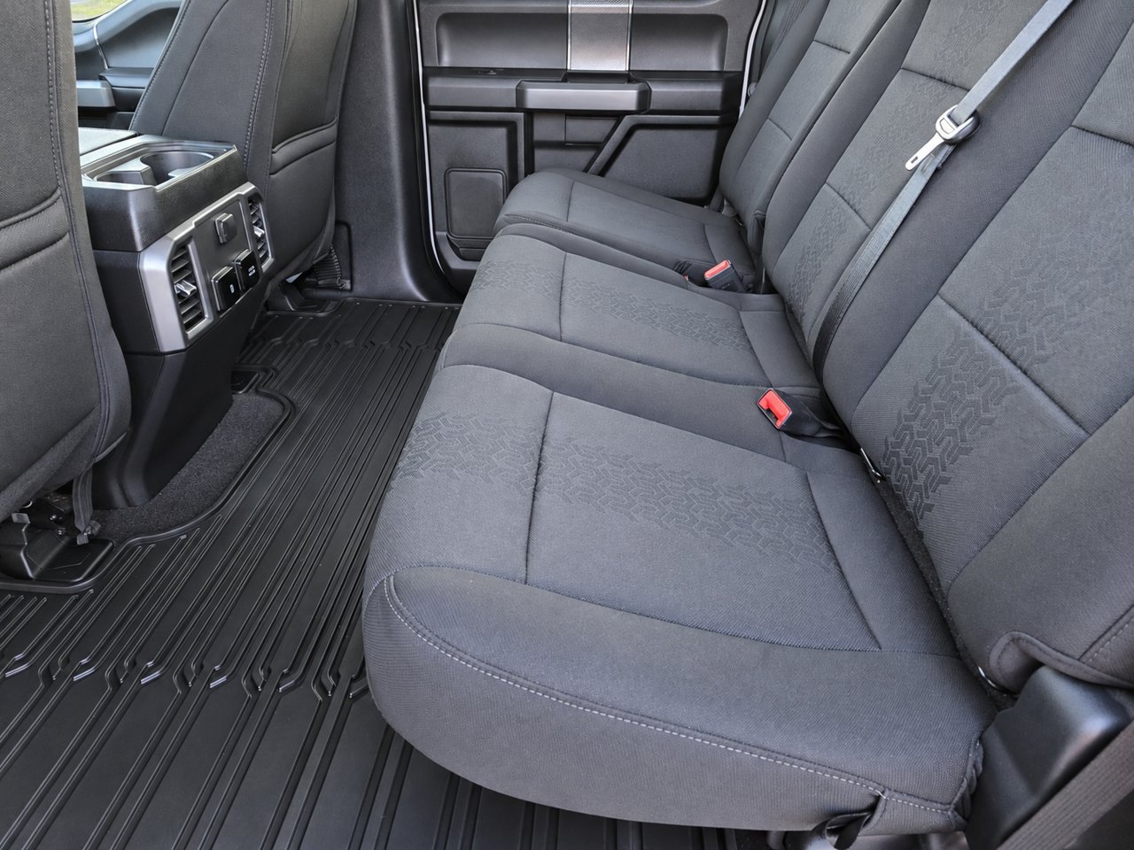 Used 2020 Ford F150 XLT w/ Equipment Group 302A Luxury AWD/4WD image 28