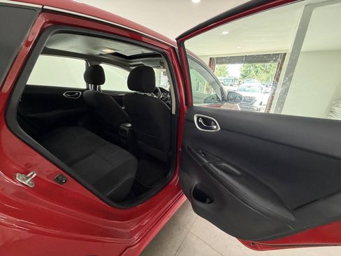 Used 2017 Nissan Sentra SR Turbo FWD image 18