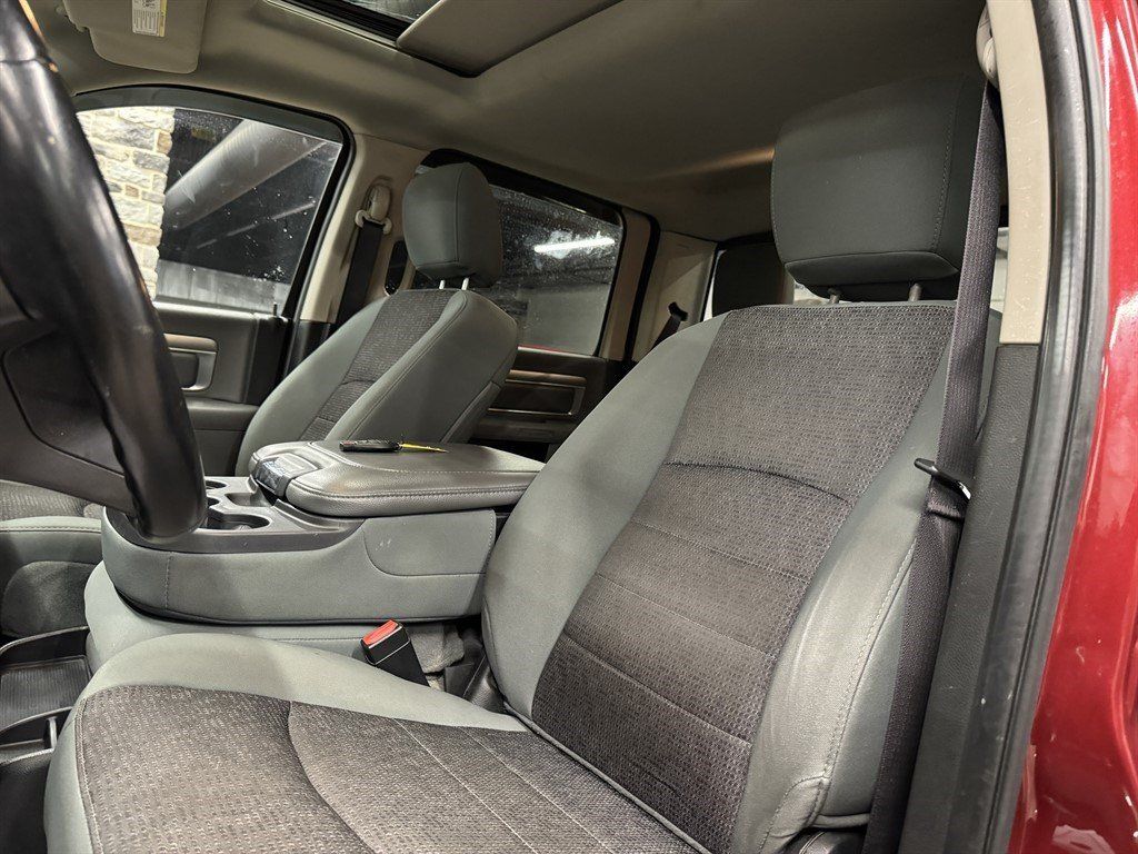 Used 2013 RAM 2500 SLT w/ Luxury Group AWD/4WD image 24