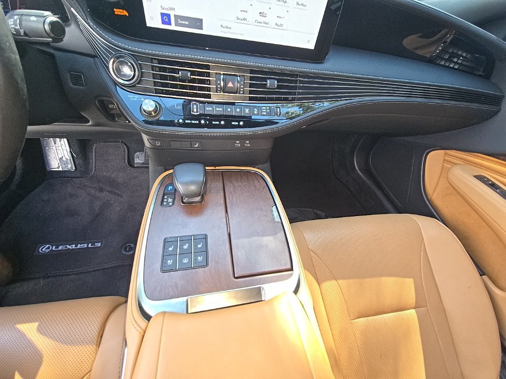 Certified 2024 Lexus LS 500 RWD image 23