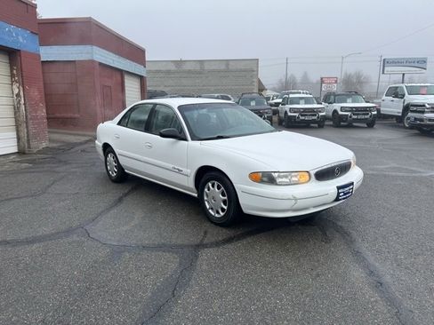 Used 1998 Buick Century Custom image 3