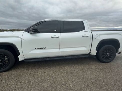 Used 2024 Toyota Tundra Limited image 5