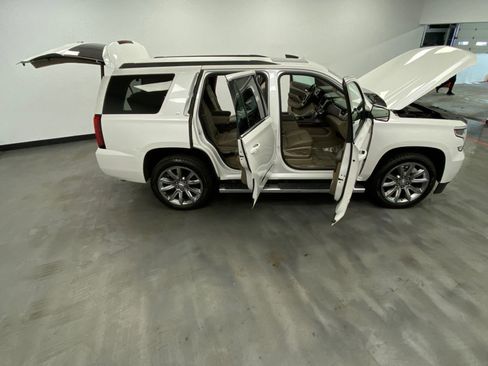 Used 2019 Chevrolet Tahoe LT w/ LT Signature Package image 53