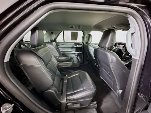 Used 2024 Ford Explorer Limited image 31