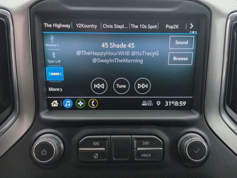 Used 2021 Chevrolet Silverado 1500 LT image 13