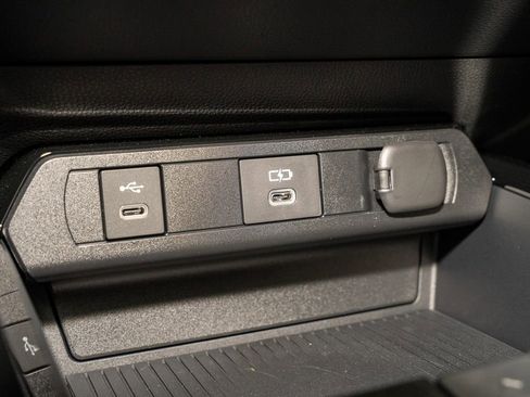 Used 2026 Toyota Prius XLE image 16