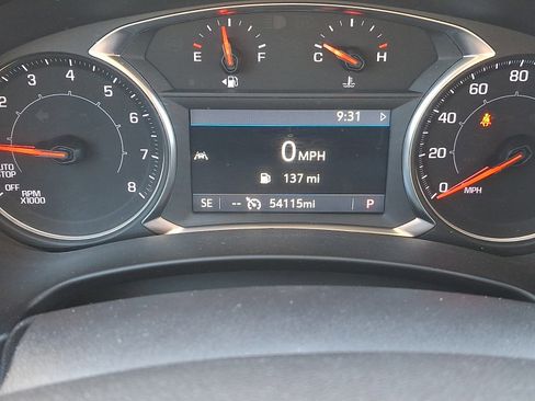 Used 2024 GMC Terrain SLT AWD/4WD image 19