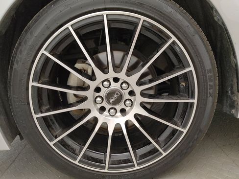 Used 2020 Toyota Corolla LE FWD image 31