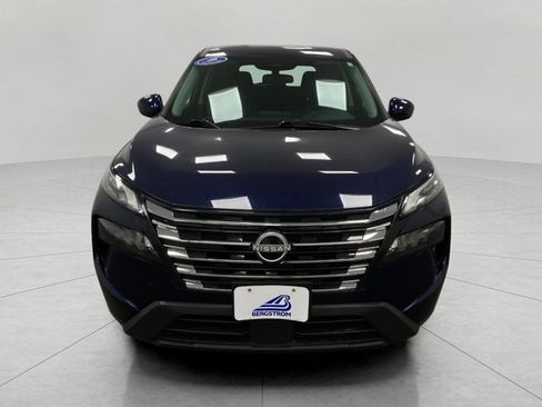 Certified 2025 Nissan Rogue SV AWD/4WD image 10
