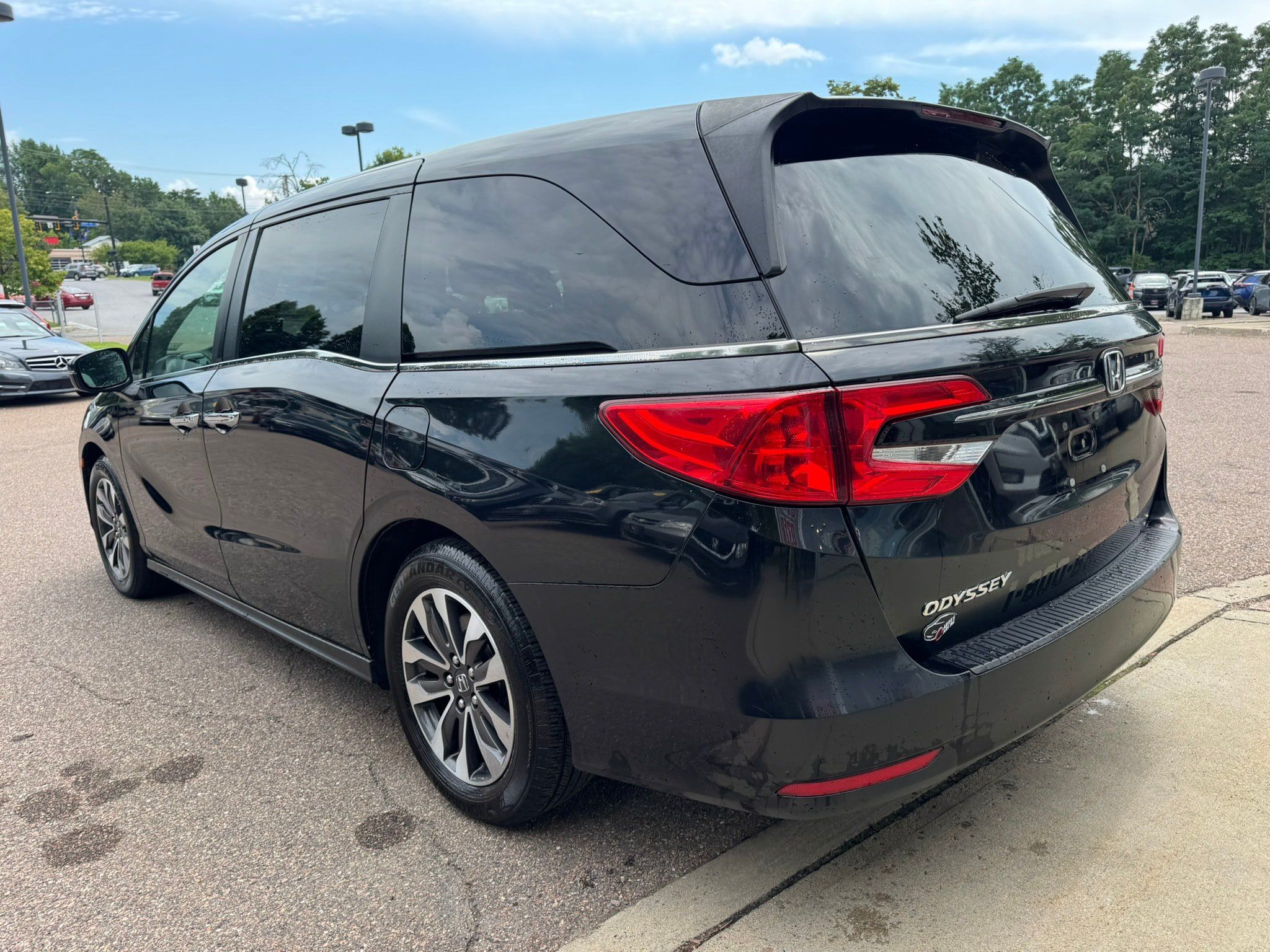 Used 2021 Honda Odyssey EX-L image 5