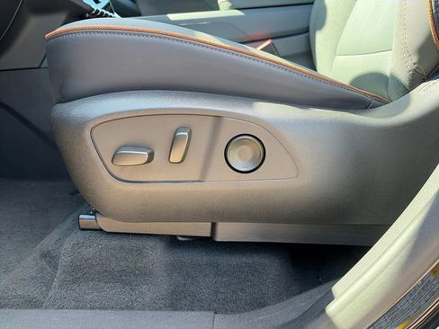 Used 2024 GMC Acadia AT4 w/ Luxury Package AWD/4WD image 36