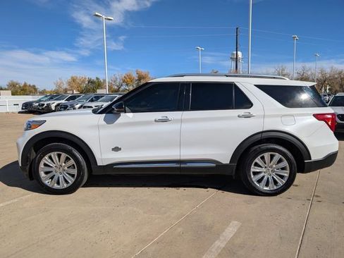 Used 2021 Ford Explorer King Ranch w/ Premium Technology Package image 9