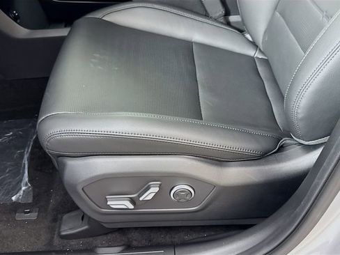 New 2026 Hyundai Santa Fe Limited FWD image 34