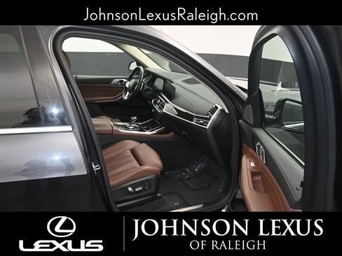 Used 2020 BMW X7 xDrive40i w/ Cold Weather Package image 10