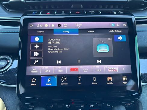 Used 2023 Jeep Grand Cherokee Trailhawk image 19